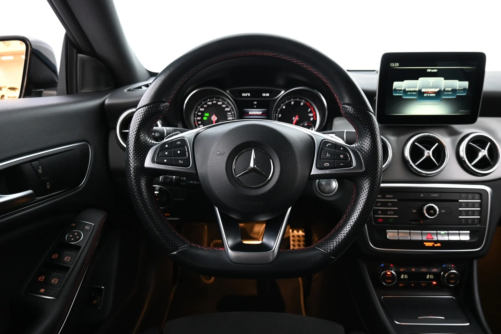 Car Image - 3yka5kFXgpsSuX8g3l8nDm