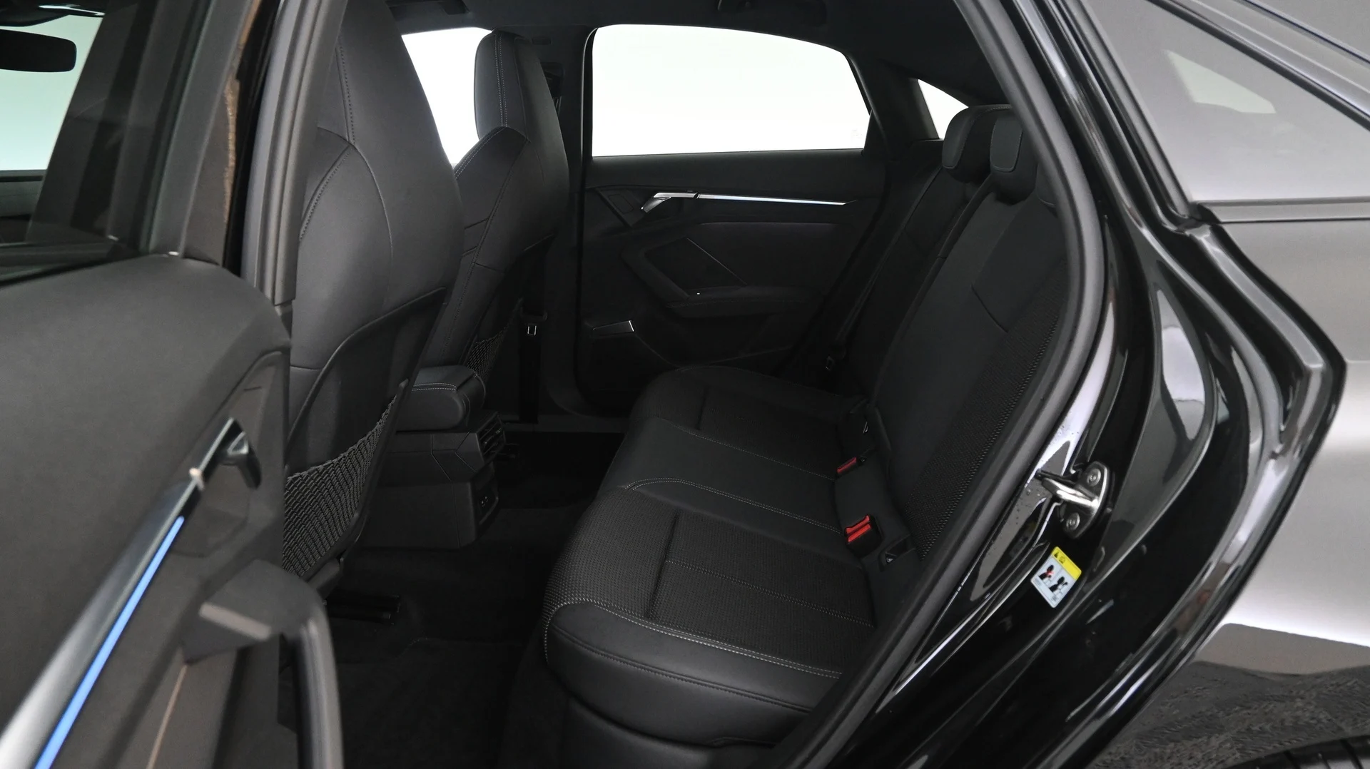 Car Image - W4jTmISOicVvcuQDXZ37T