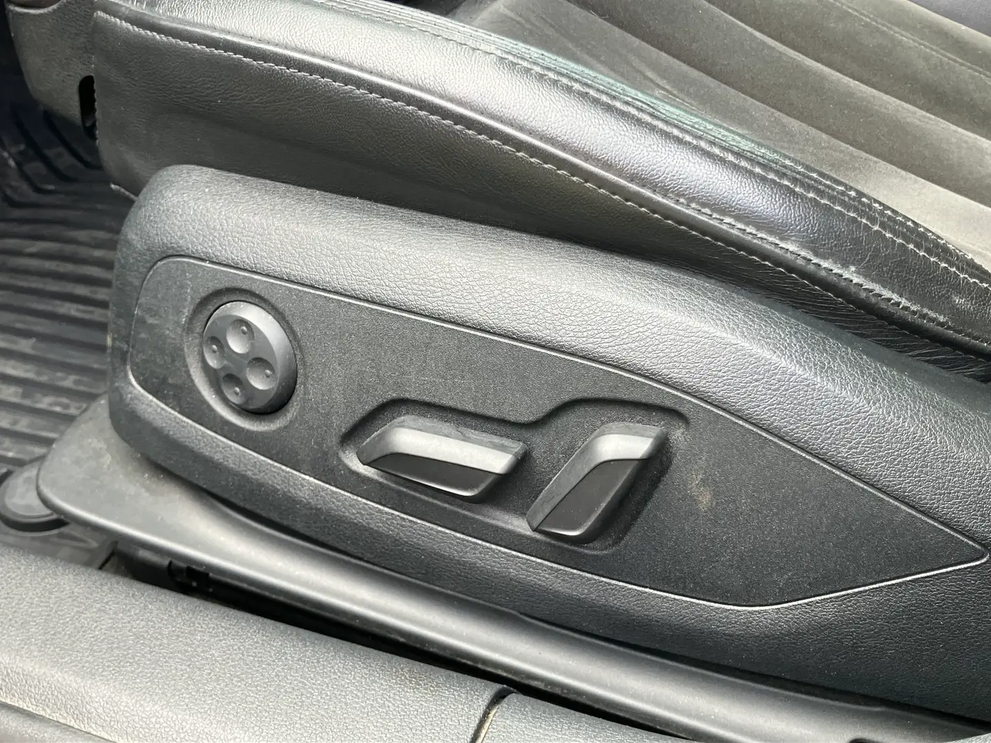 Car Image - 2UESXZC7Bp80iVfxxtljz0