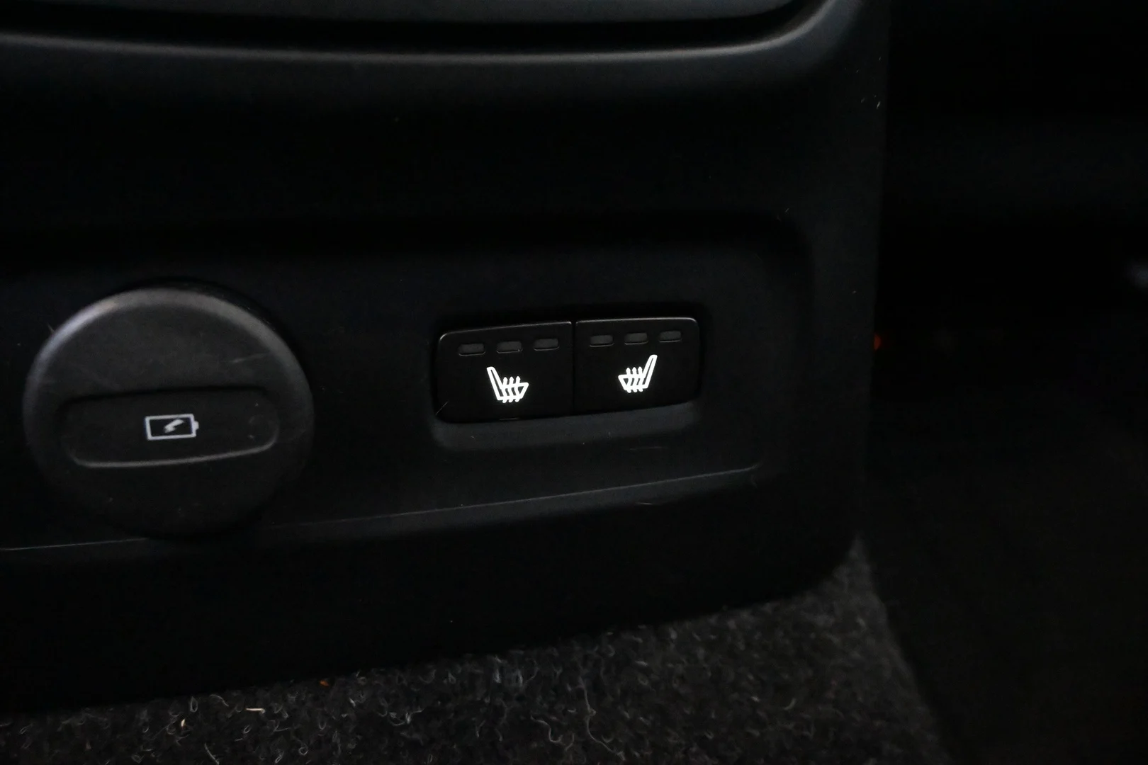 Car Image - 4RfJC0vQazFzVXD1DfcIL9