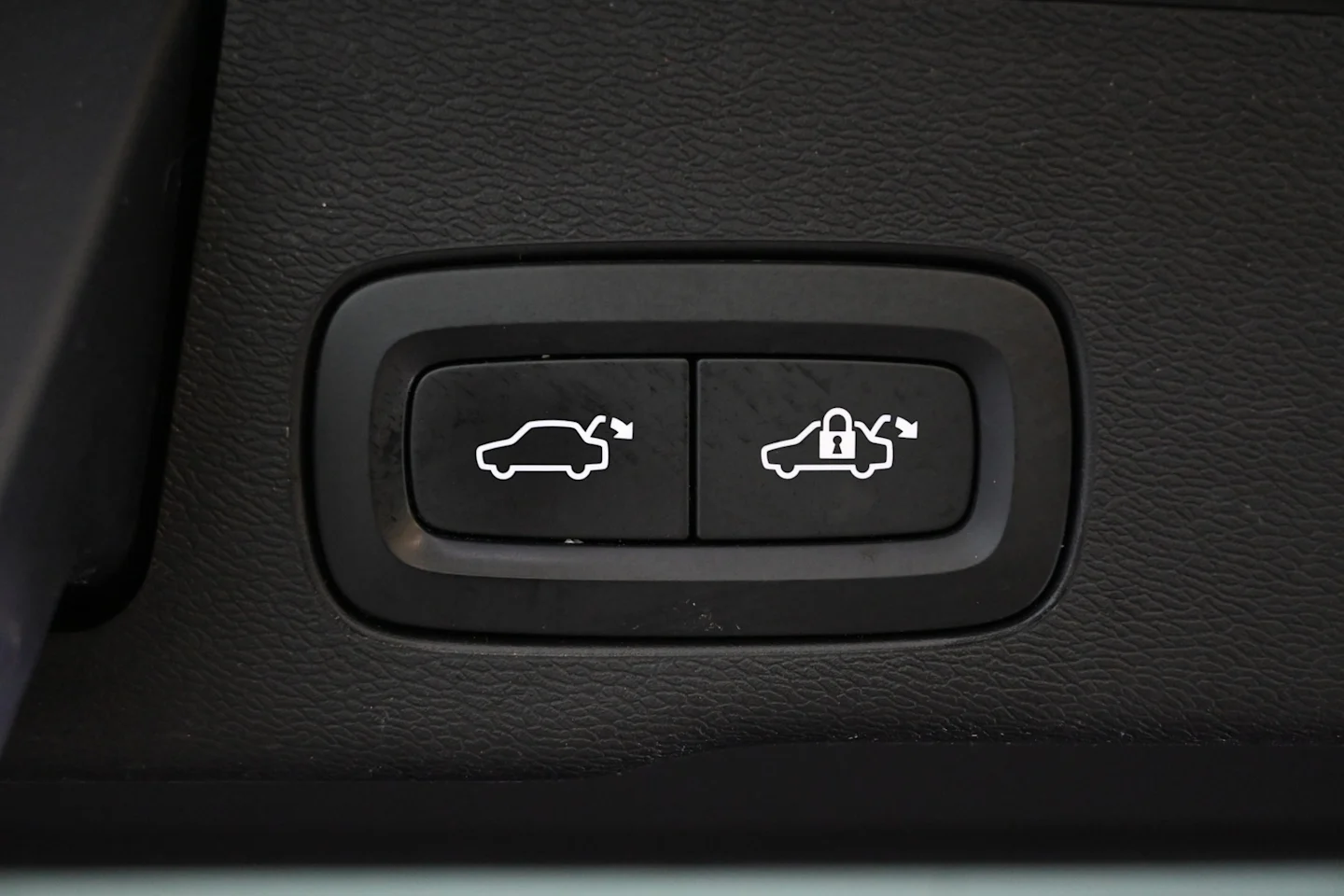 Car Image - m2boAQbSxQxH1pFwrENaH