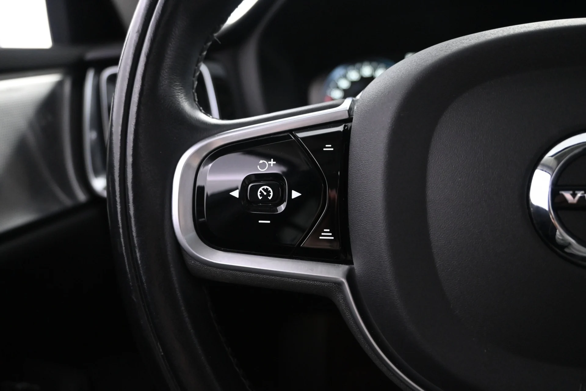 Car Image - 6UzsTQO5Jo6zKXXKIxr0fZ