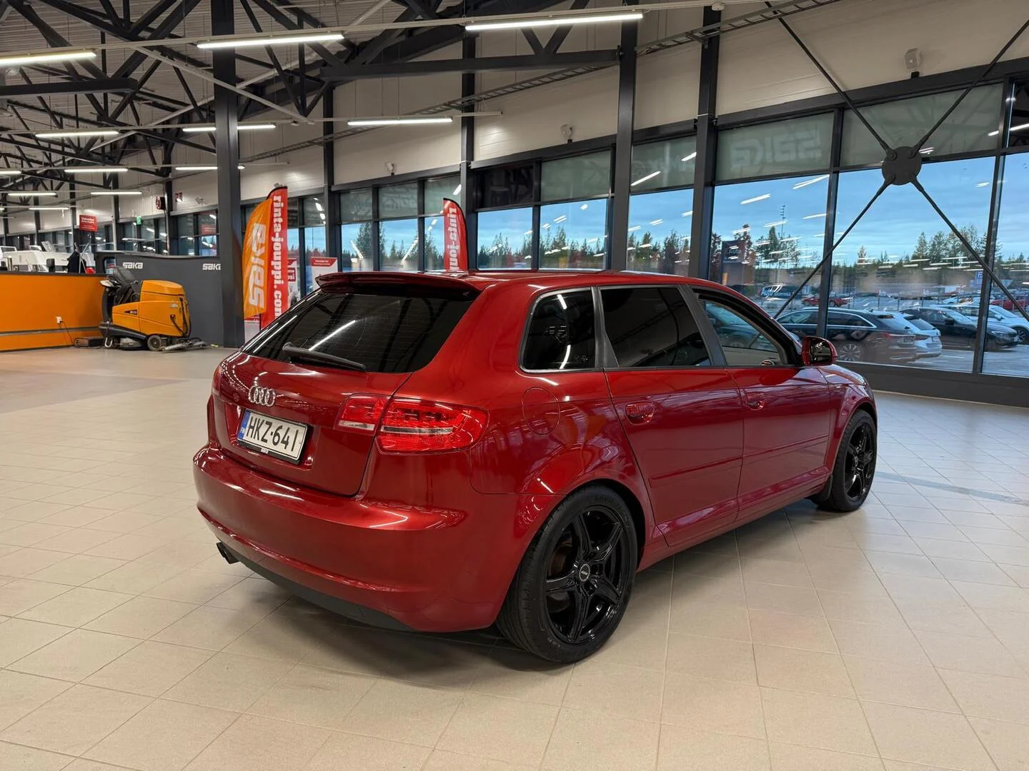 Car Image - 4HGgM8LWHyuorE8u3n4vv5