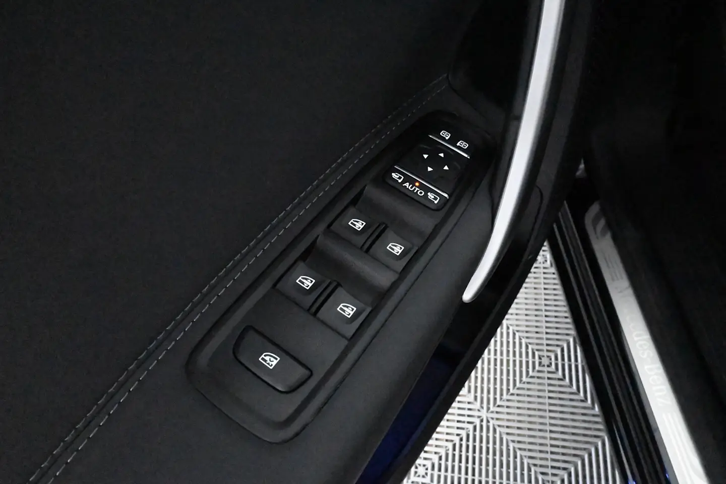Car Image - 15eZISzVq3PFszvkshjr0V