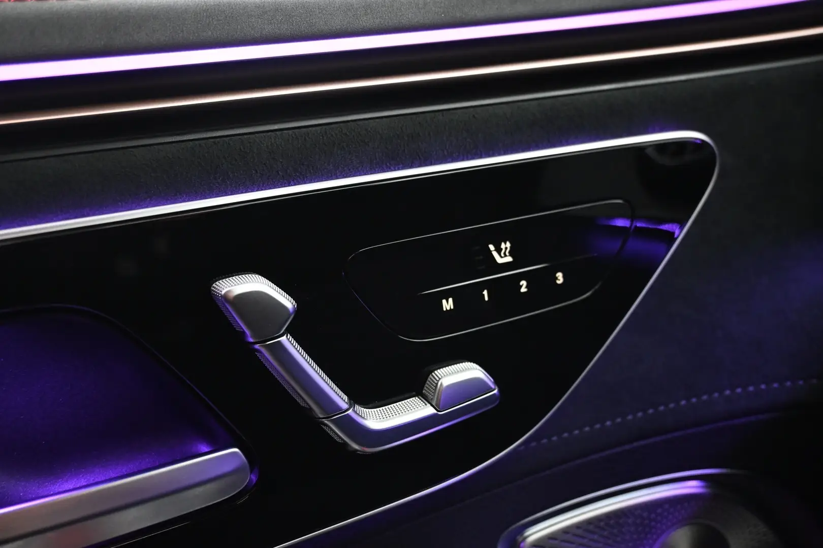 Car Image - 7fGZ7ztht2kHKUD8yBqrAo