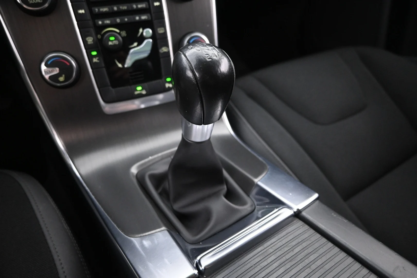 Car Image - 2nhJvPUR0F2ik7XKZ71Ual