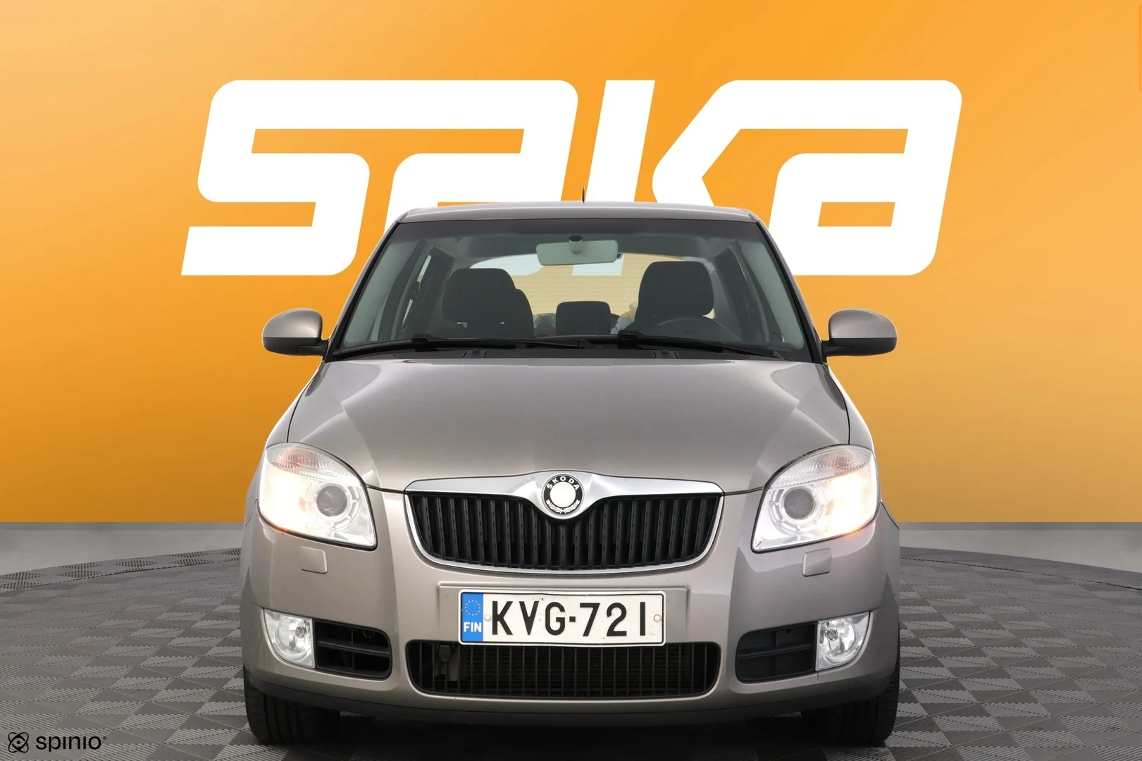 Car Image - 3nKXAnSw5LxPCF7HDJg0V5