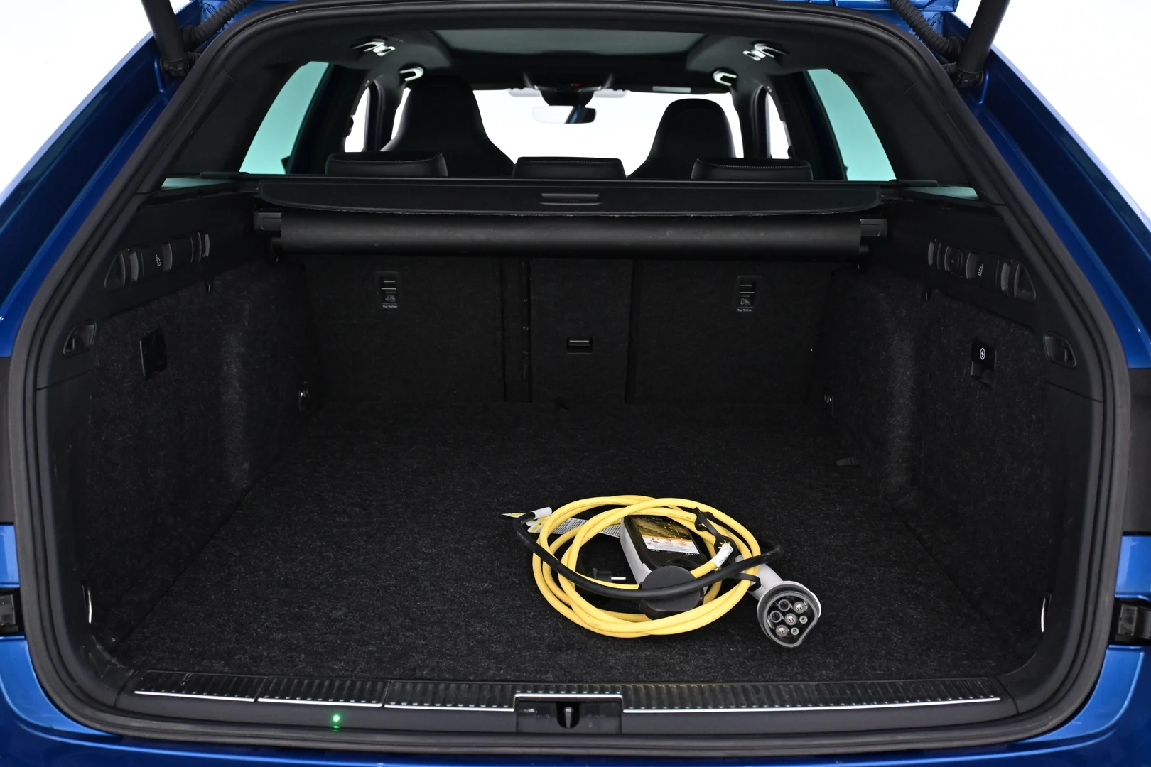 Car Image - 2SWNjKUkrSPWZoLmkWq3ke