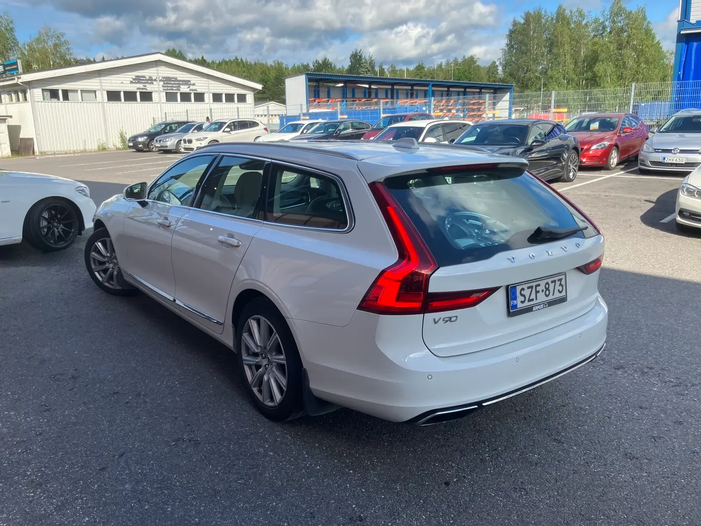 Car Image - 7q259ihz14H1UPdQYlR67M