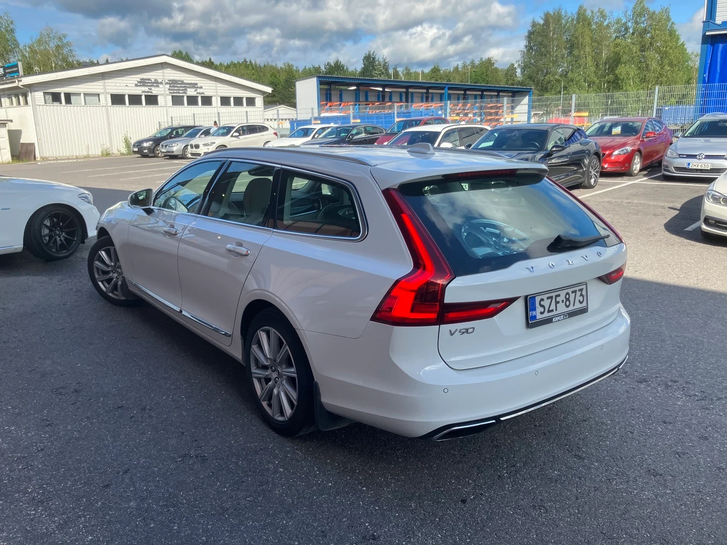Car Image - 7q259ihz14H1UPdQYlR67M