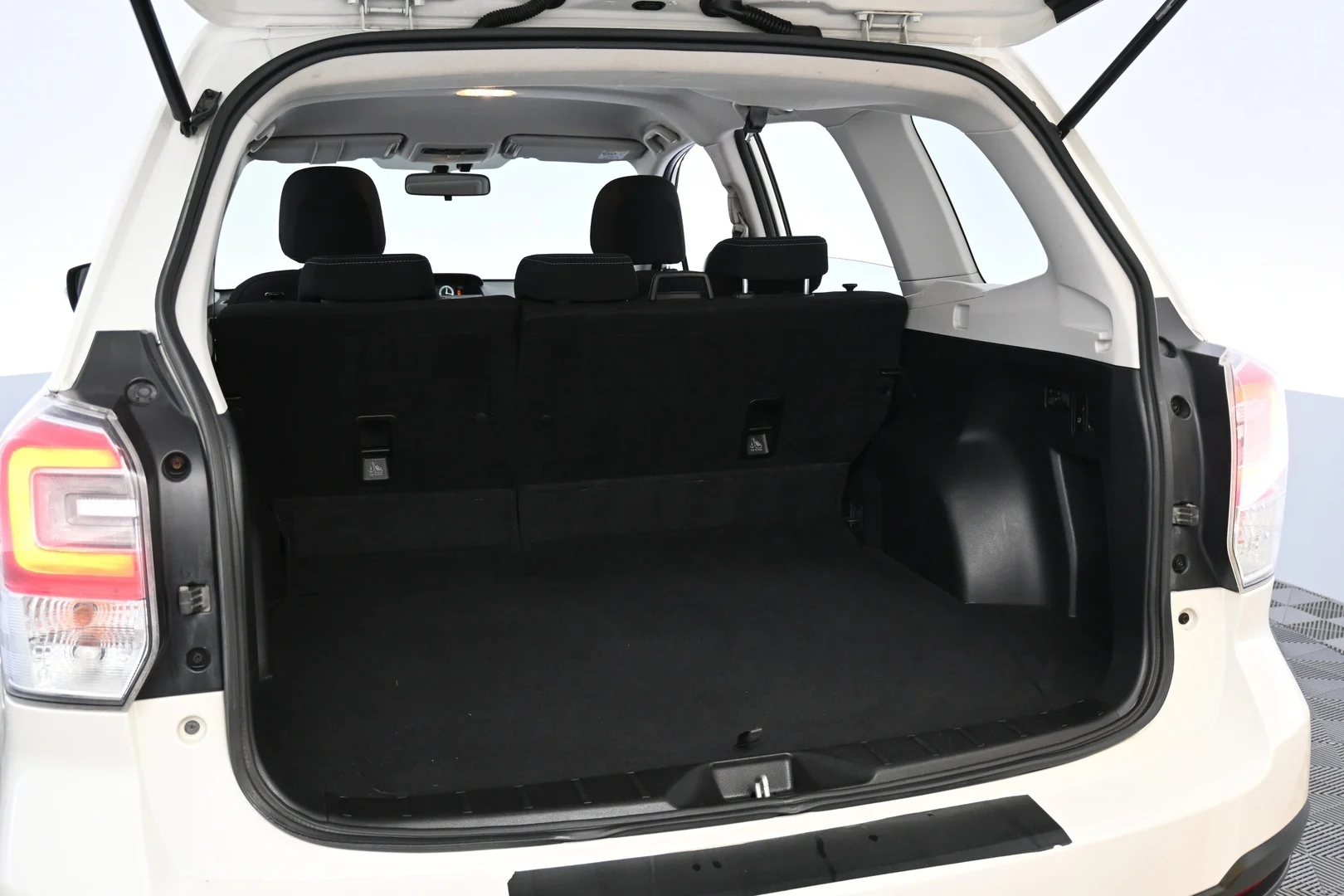 Car Image - aP97yCwgnx5WciRqNQwrB
