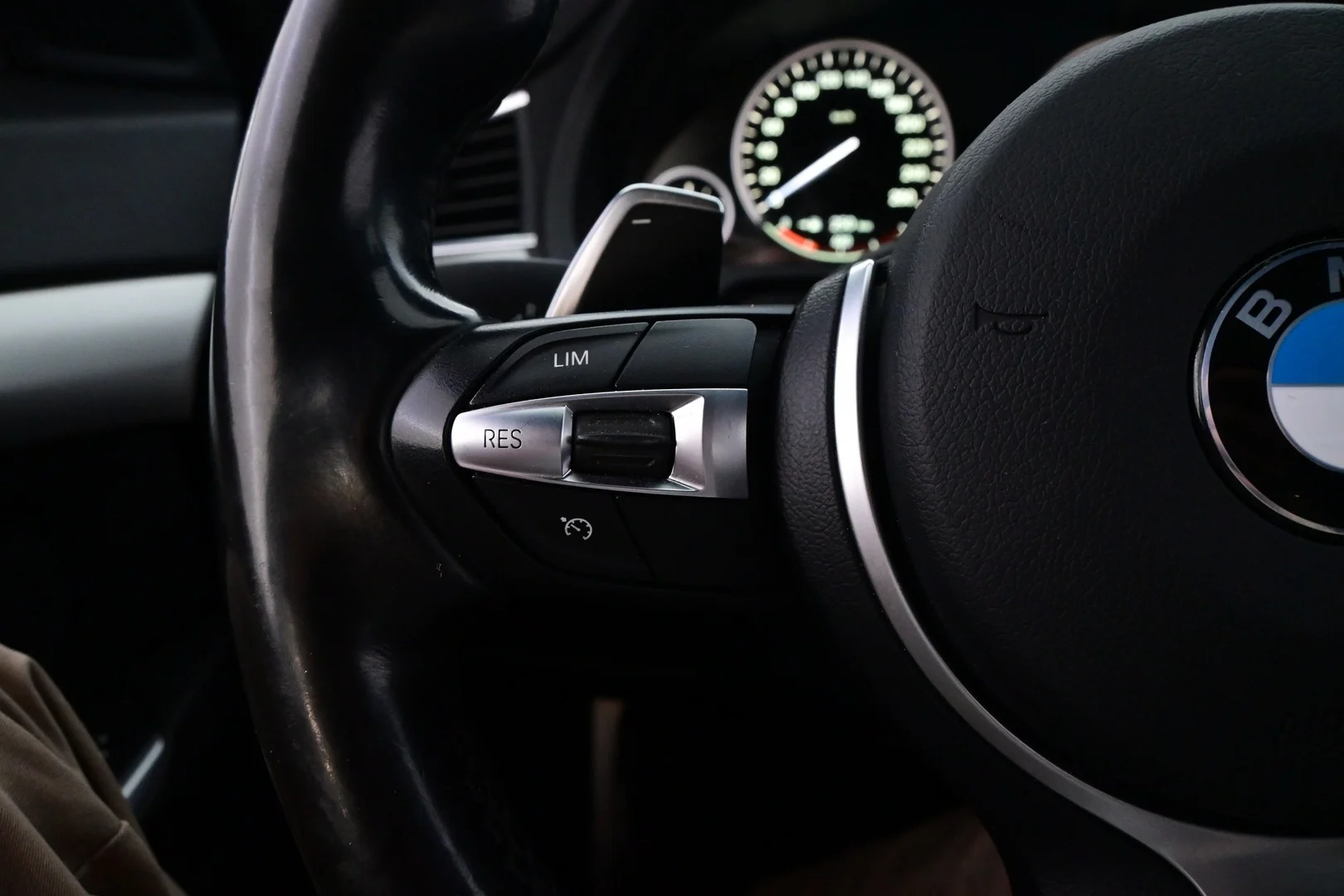 Car Image - 6tHZwbLvGaCZQpGz9uo9dD