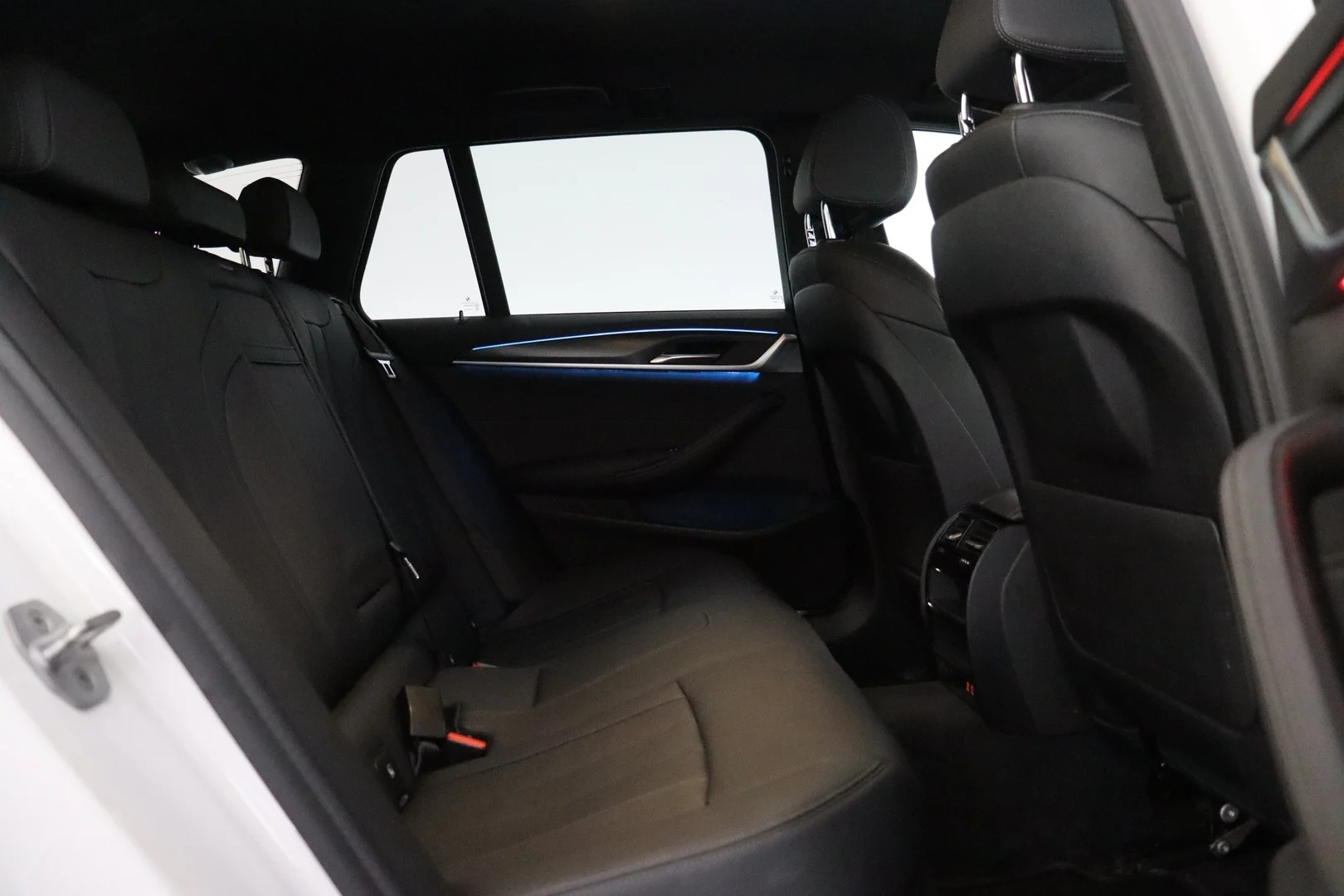 Car Image - jqY98CY9i0dpTX97OnLuR