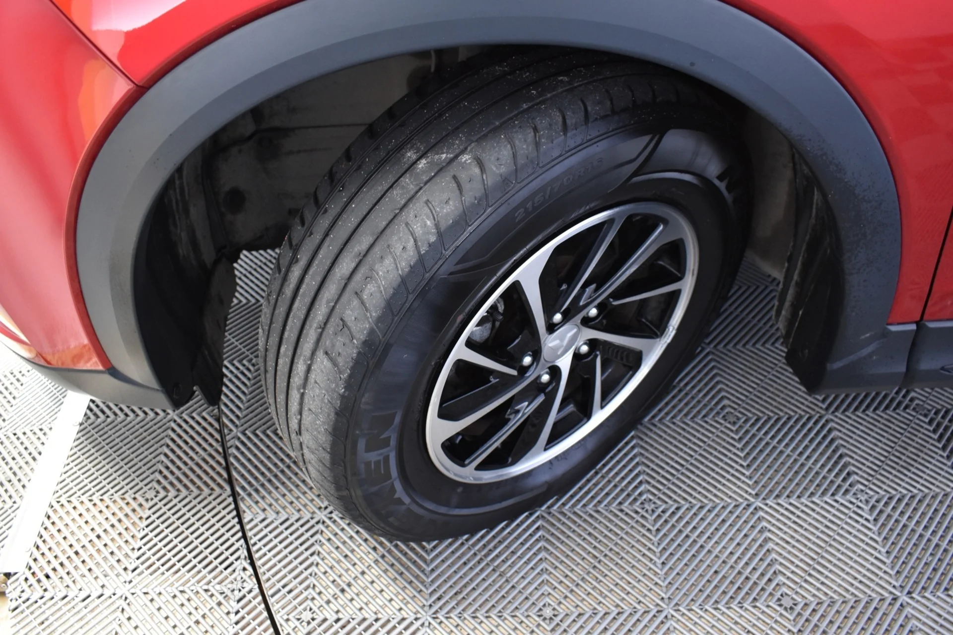 Car Image - 6eHbxpjQ6s6LjndEMJ3nak