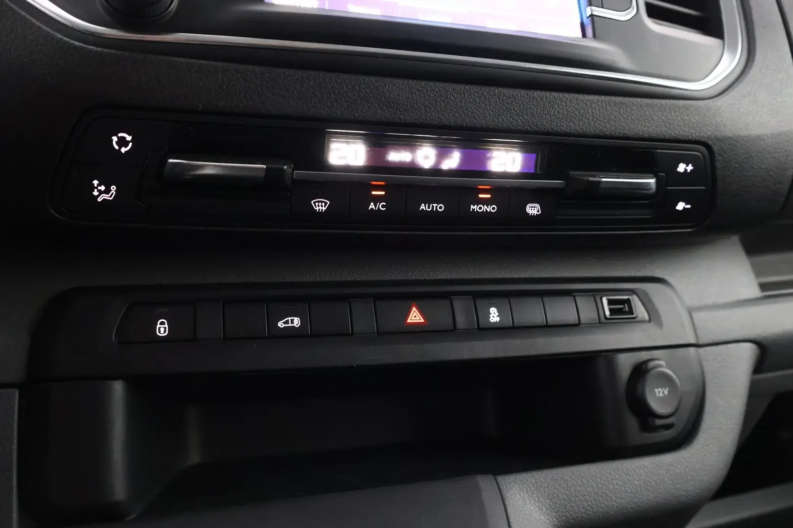 Car Image - 6gx7Bd03c8TBXD7W5N8Zib