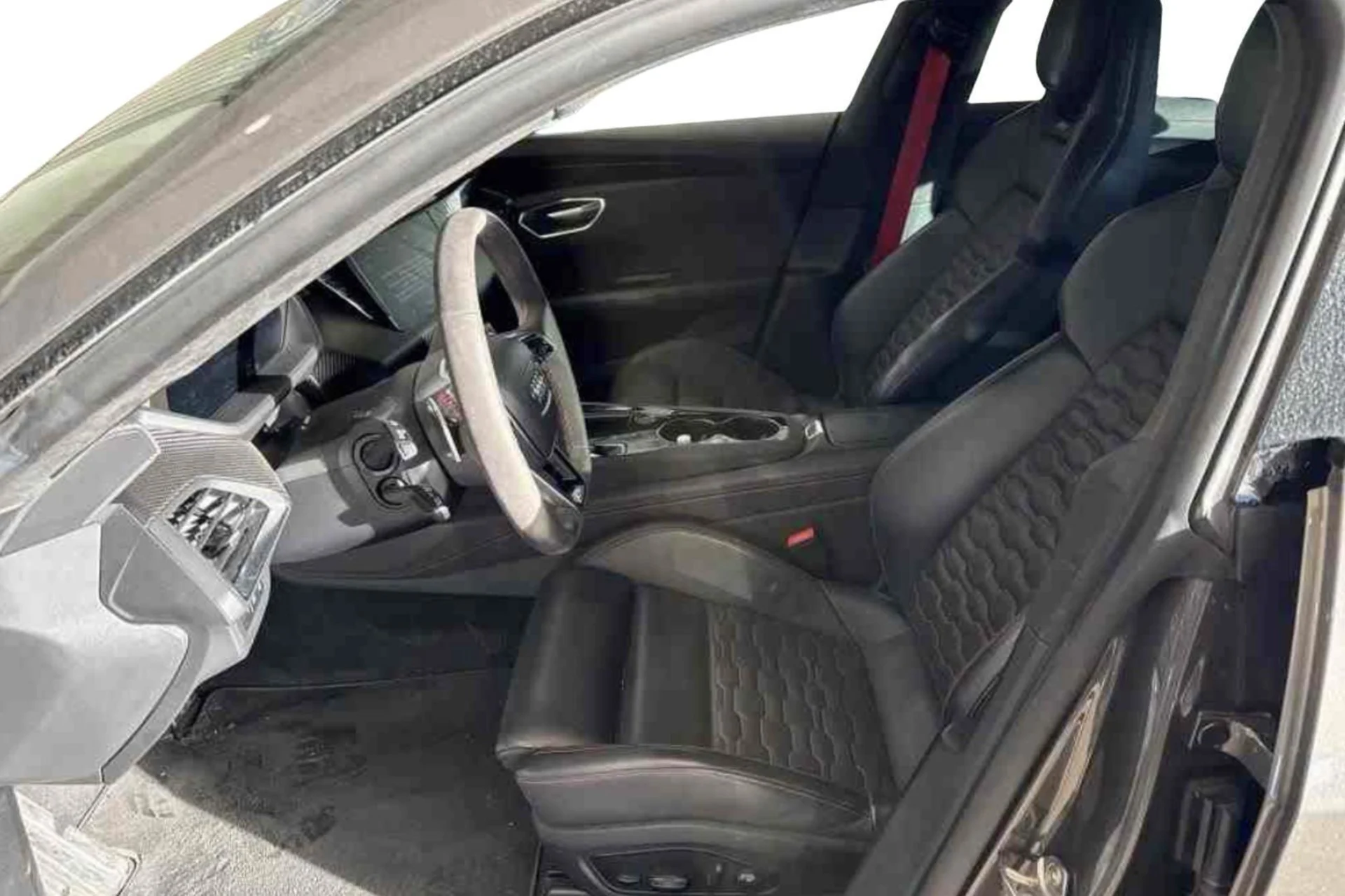 Car Image - 7ICyMisXoTqMGCySJEBYFF