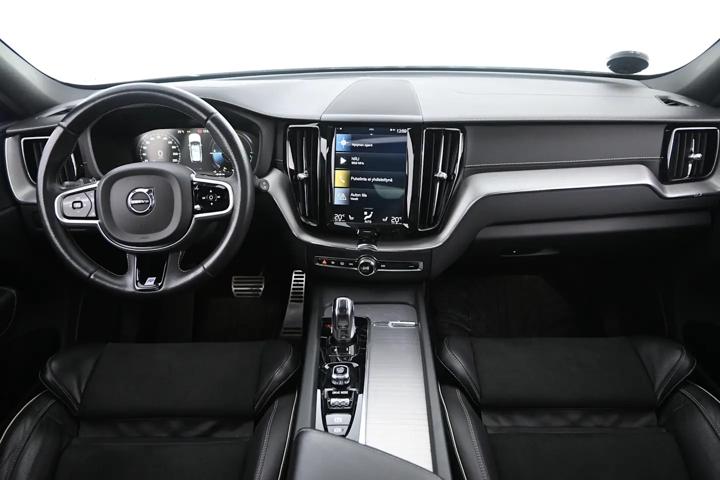 Car Image - 2yzWV51XqvpmKeDQhAbJEq