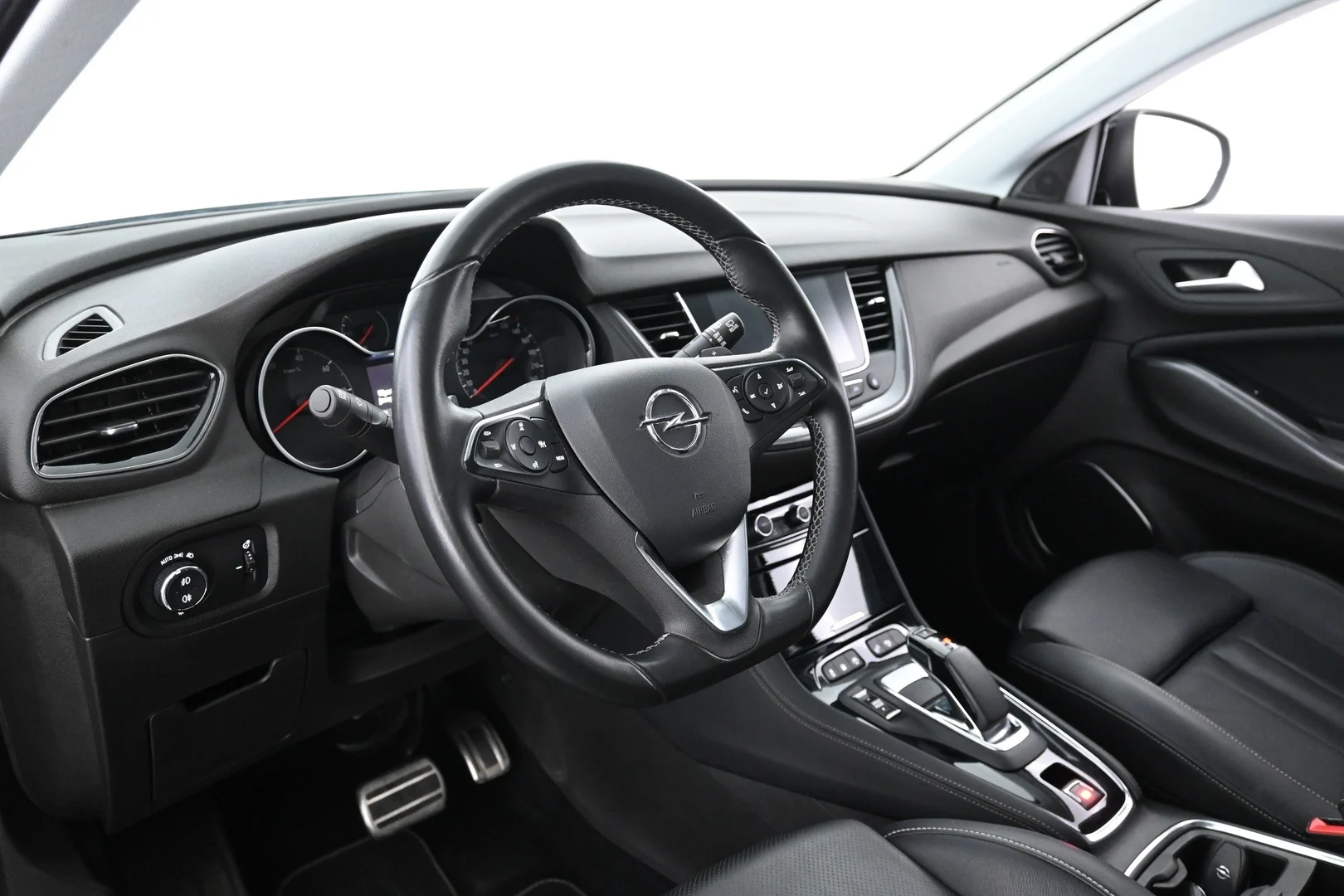 Car Image - 4xC3UxecGyDJTocyyD9h7m