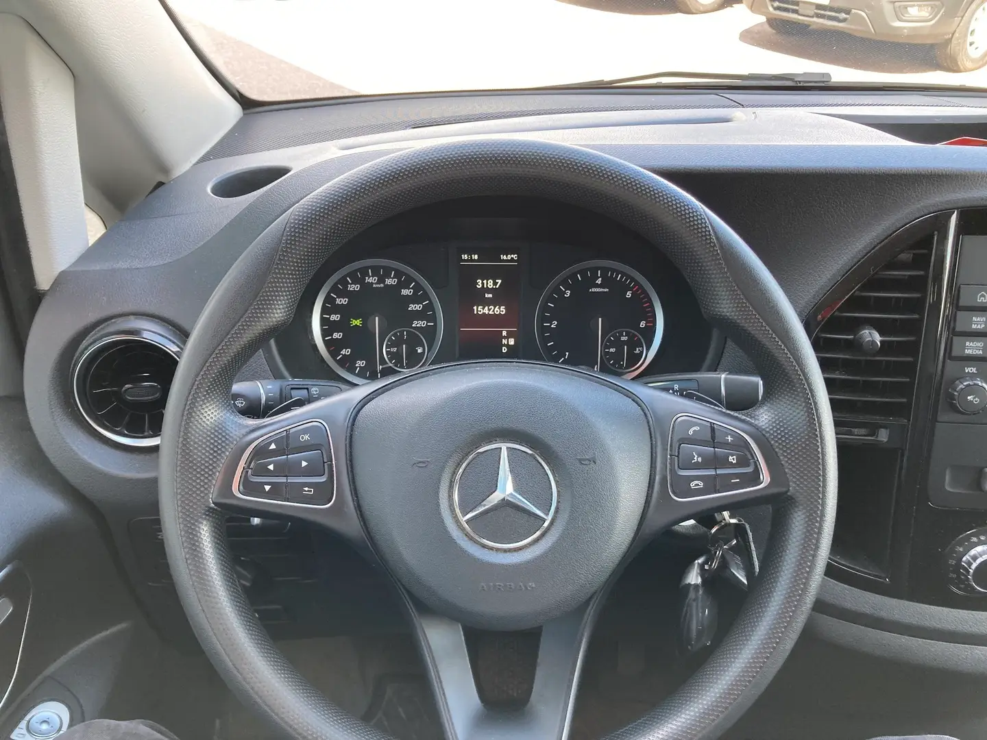 Car Image - 4HzYnRD6zYKN0SsPyLRxxw