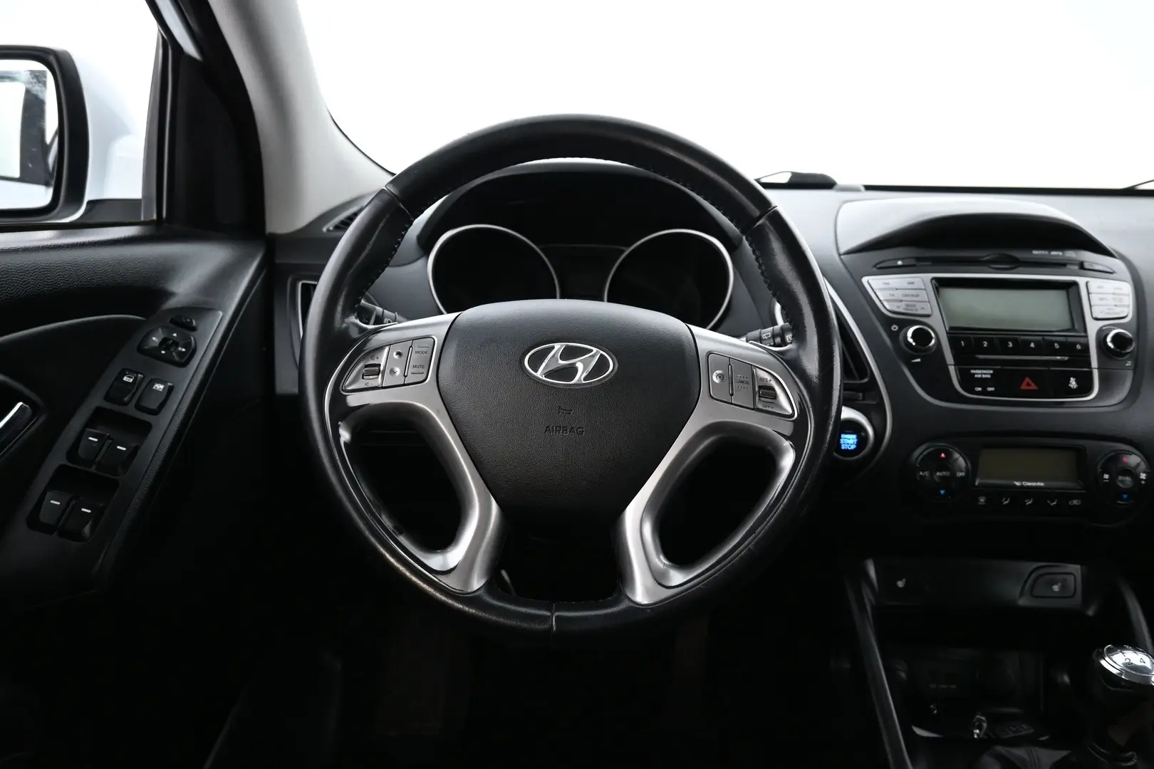 Car Image - wToPh2ycPSQcFAPzMUrog