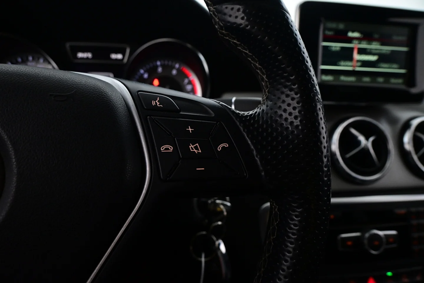 Car Image - 4cNpMp9xF5r84CnkPk3E1e
