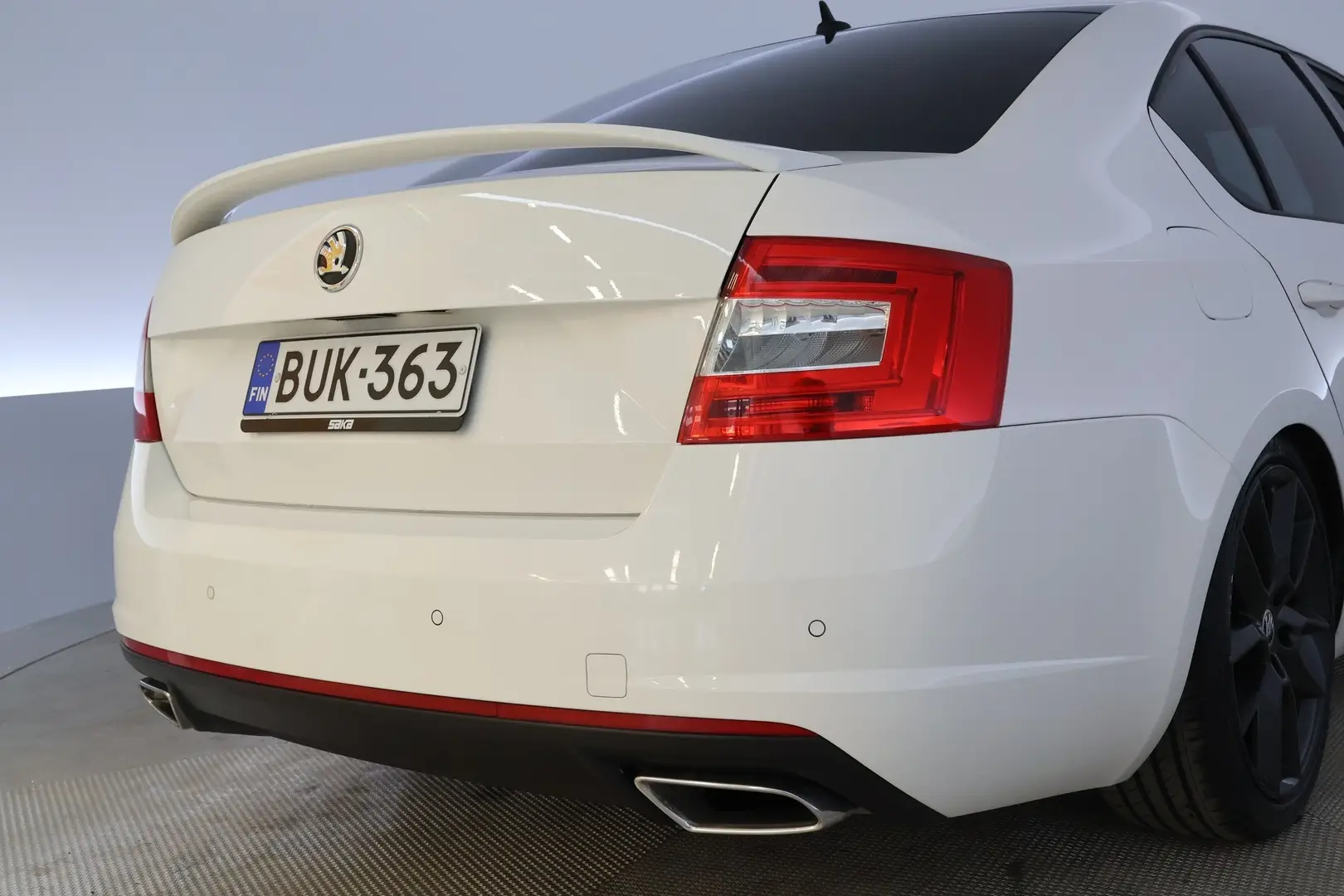 Car Image - 1U2OldLB3AUryLk1RPWrc7