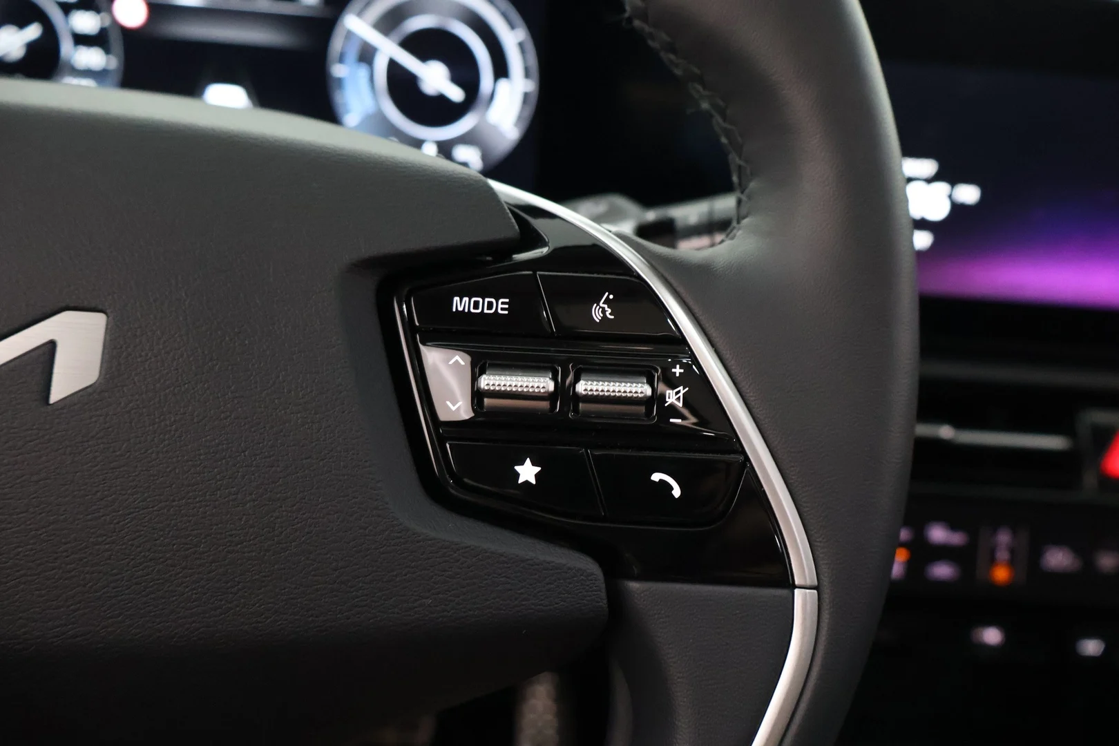 Car Image - 1FElEDInouPs9t7ywfjD1I