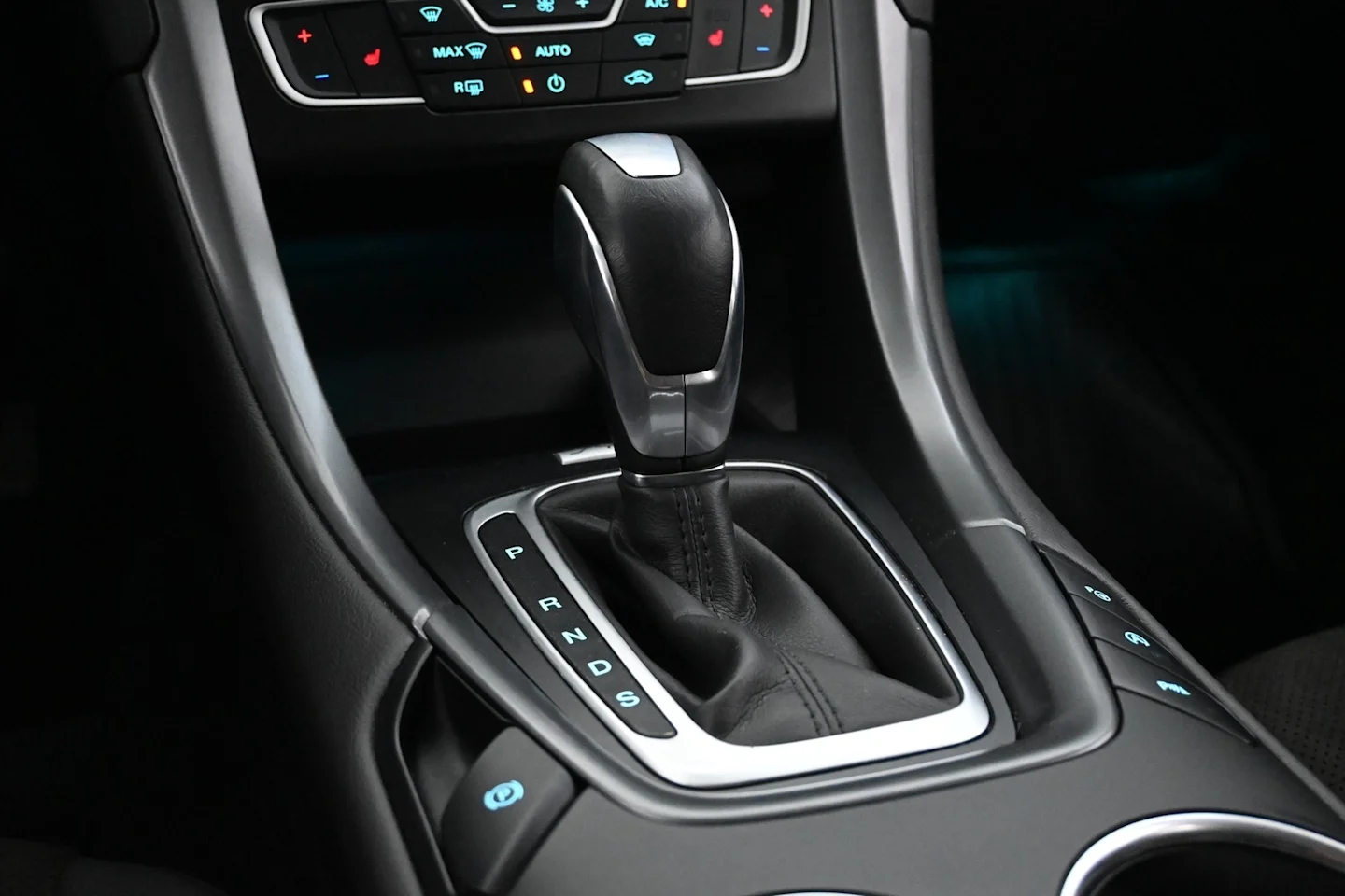 Car Image - 1uRwjAHyKjulF2GY7fdbi7