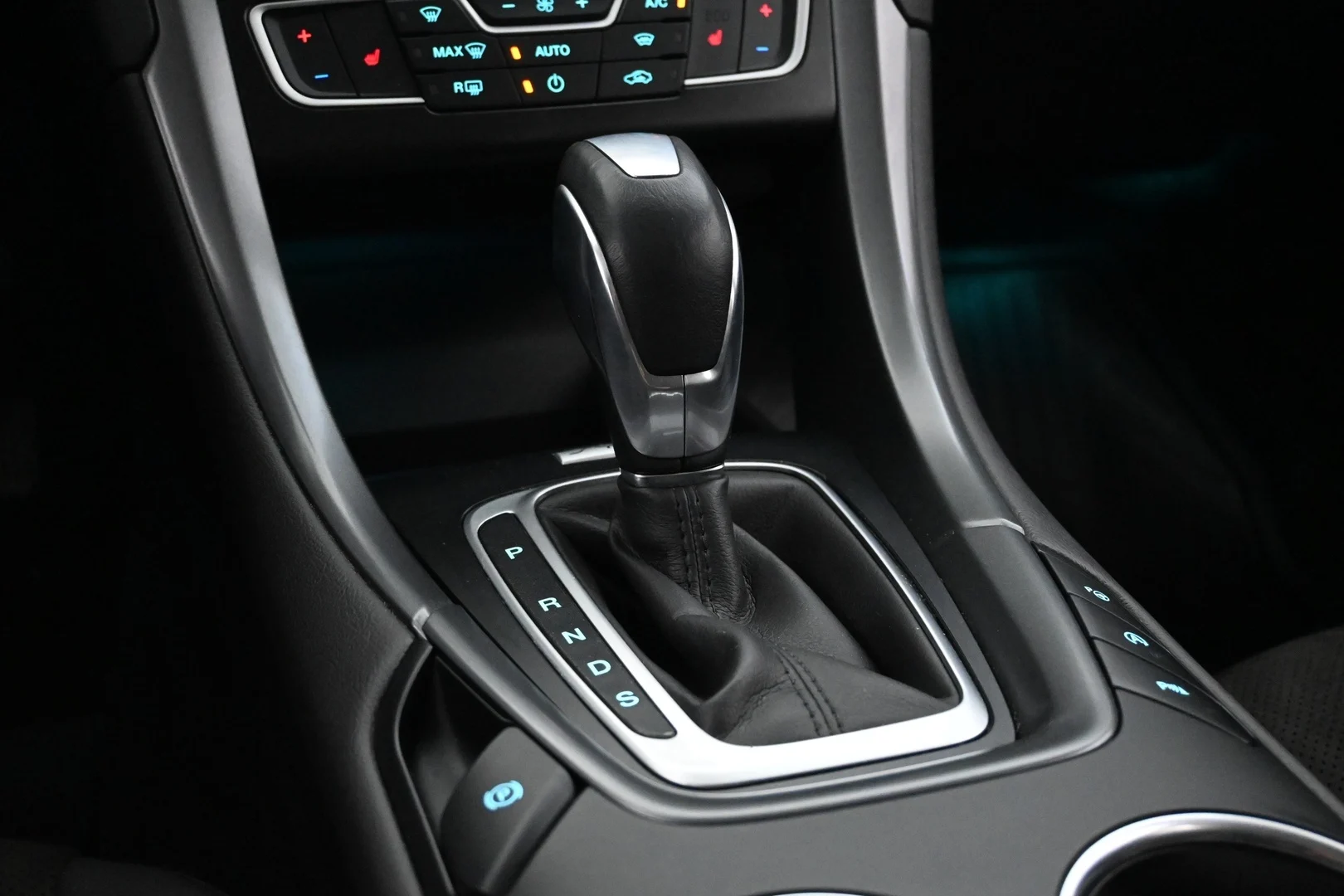 Car Image - 1uRwjAHyKjulF2GY7fdbi7