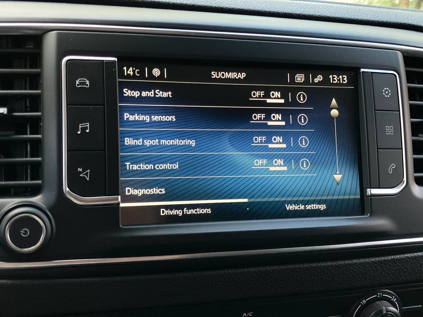 Car Image - 5gVtyKQlewZGLx2oE6wo9I
