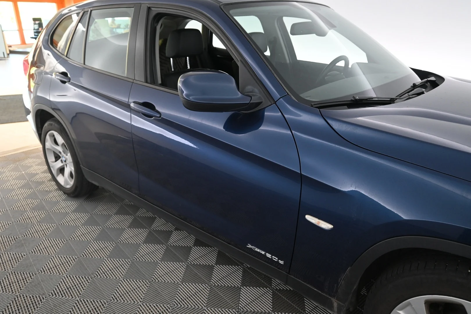 Car Image - 2F6k5HgWhW8TGLPU2l3gel