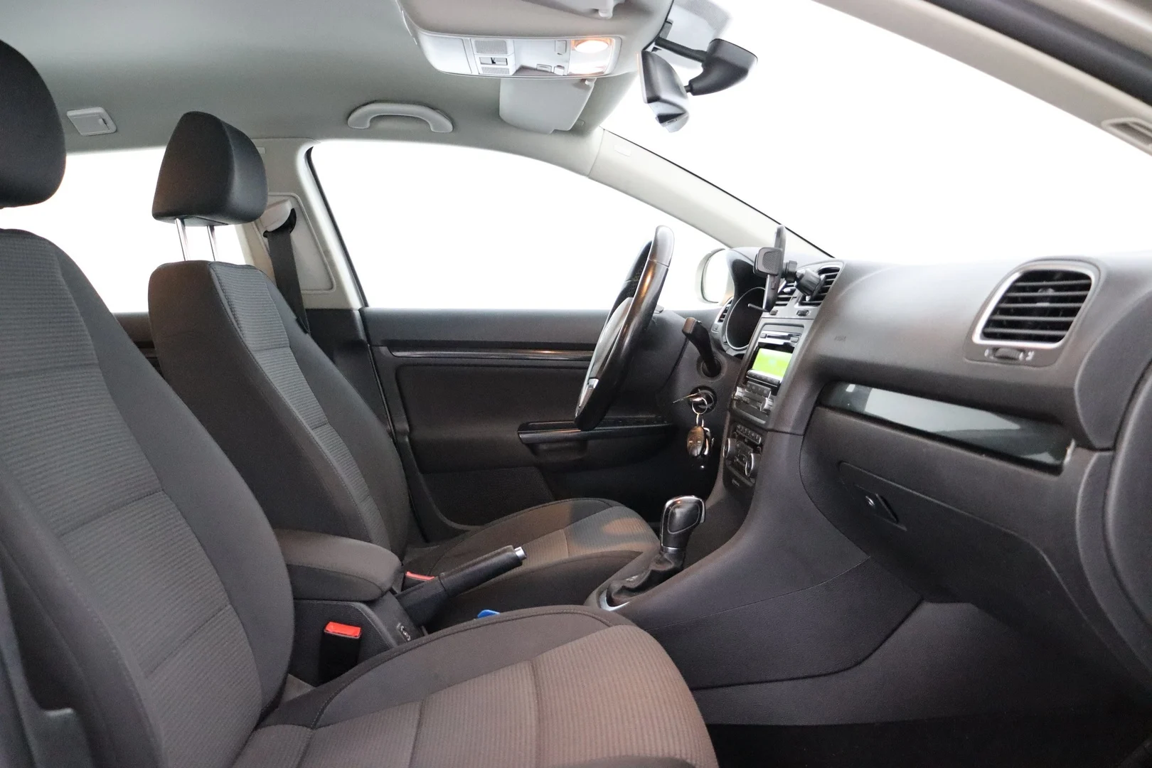 Car Image - 4VsxTXUMgxM9qDvtE1ubgl