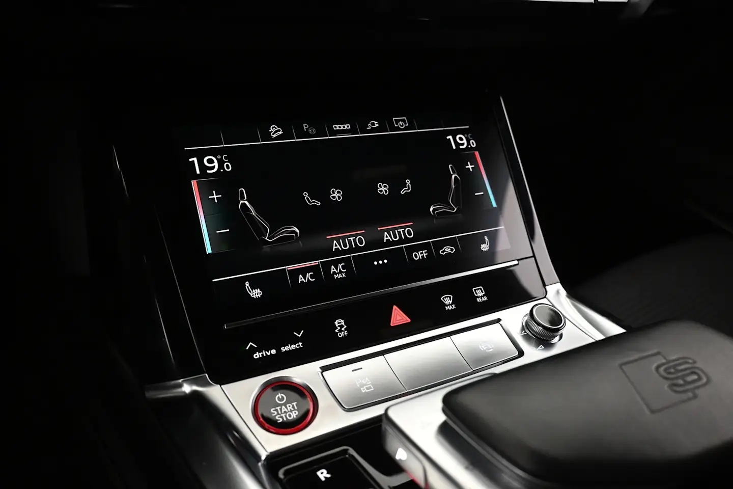 Car Image - 6o3T03baz5iYasDWG9Gsho