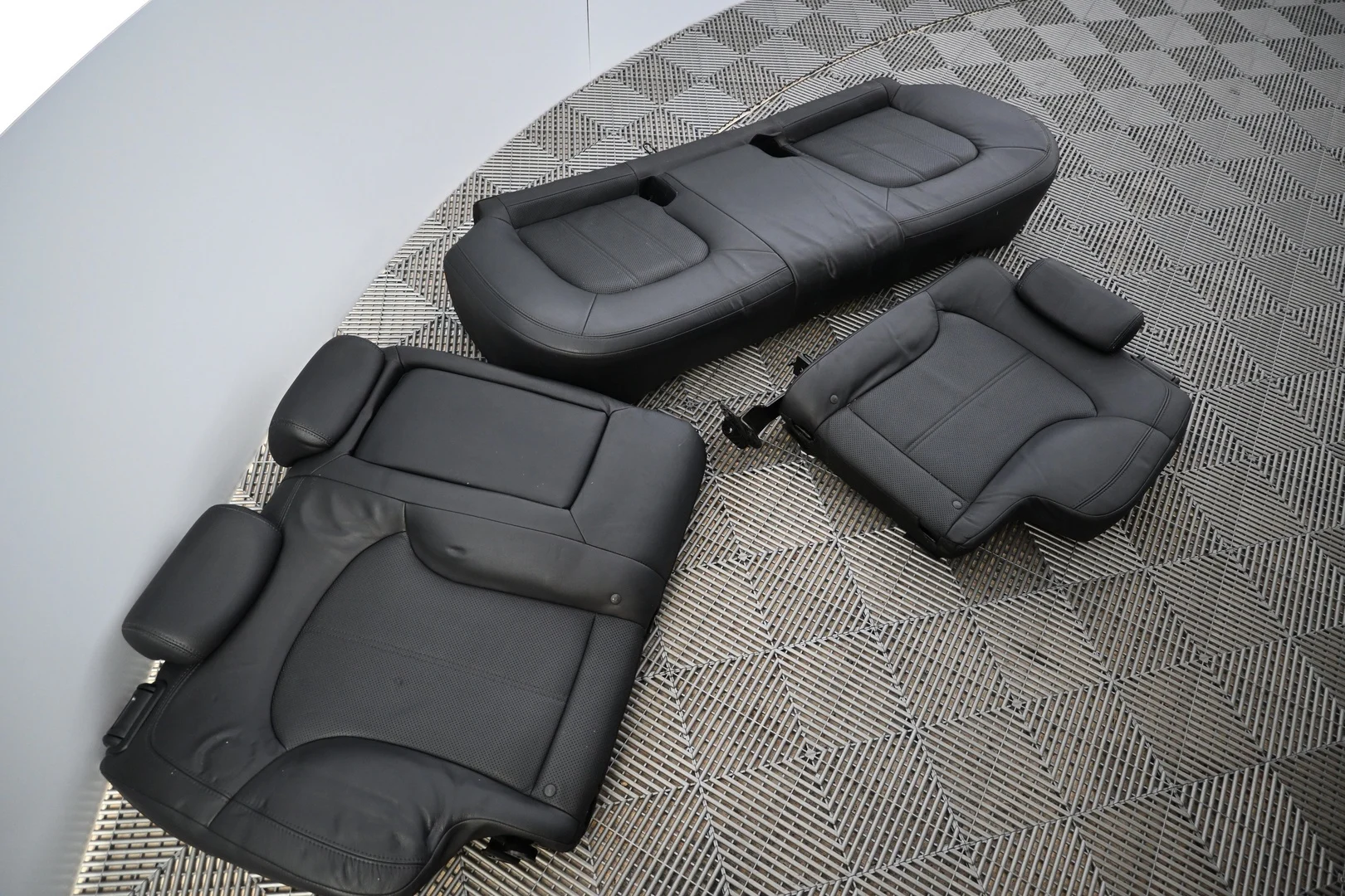 Car Image - 7bQic6eEmfvMVZwBTlDEHn