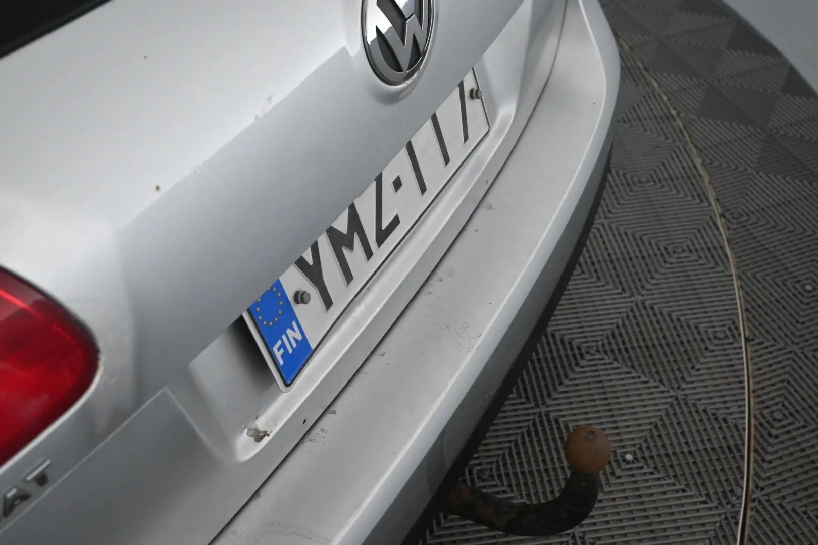 Car Image - yvekOTwZHCWzkVJs0PqxD