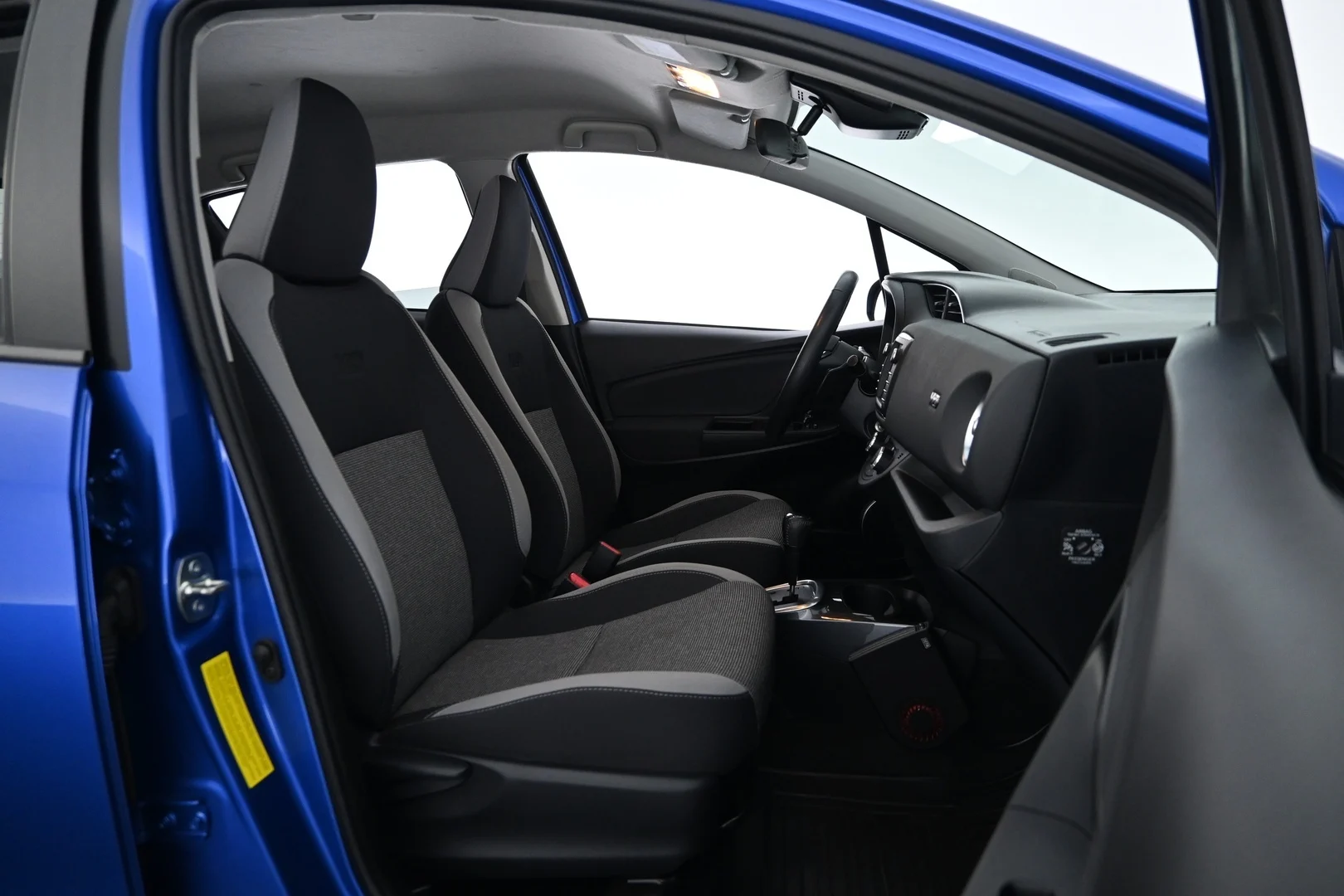 Car Image - 1efoTCRAEaTy5vCrv07D0x