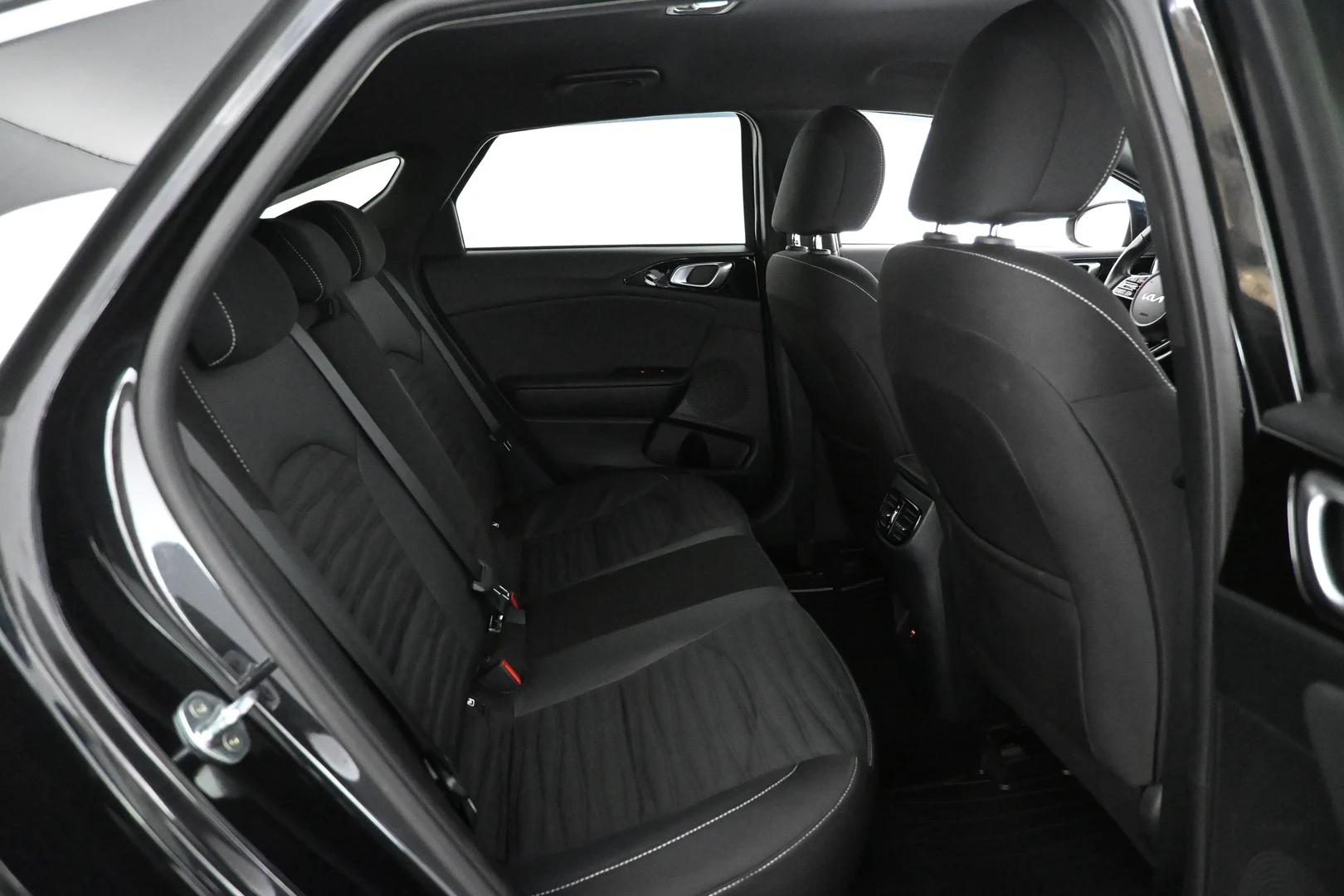 Car Image - 1yTiUoVE5soqWmQv1qKJZl