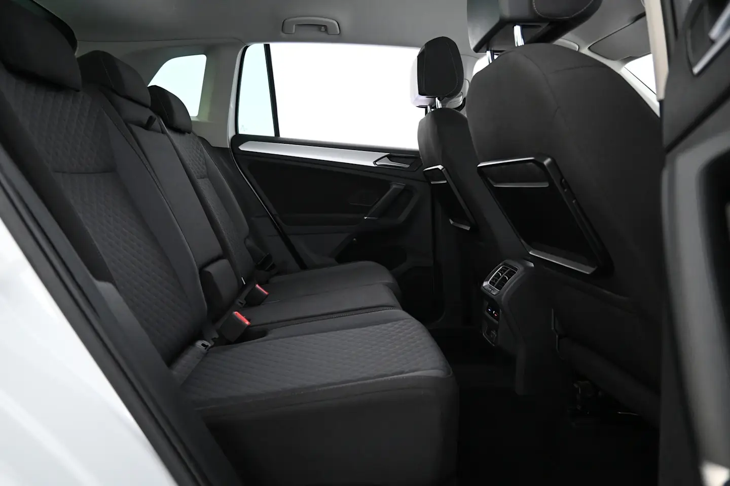 Car Image - 7JBRSnC2MQgP6xfamZeV2X