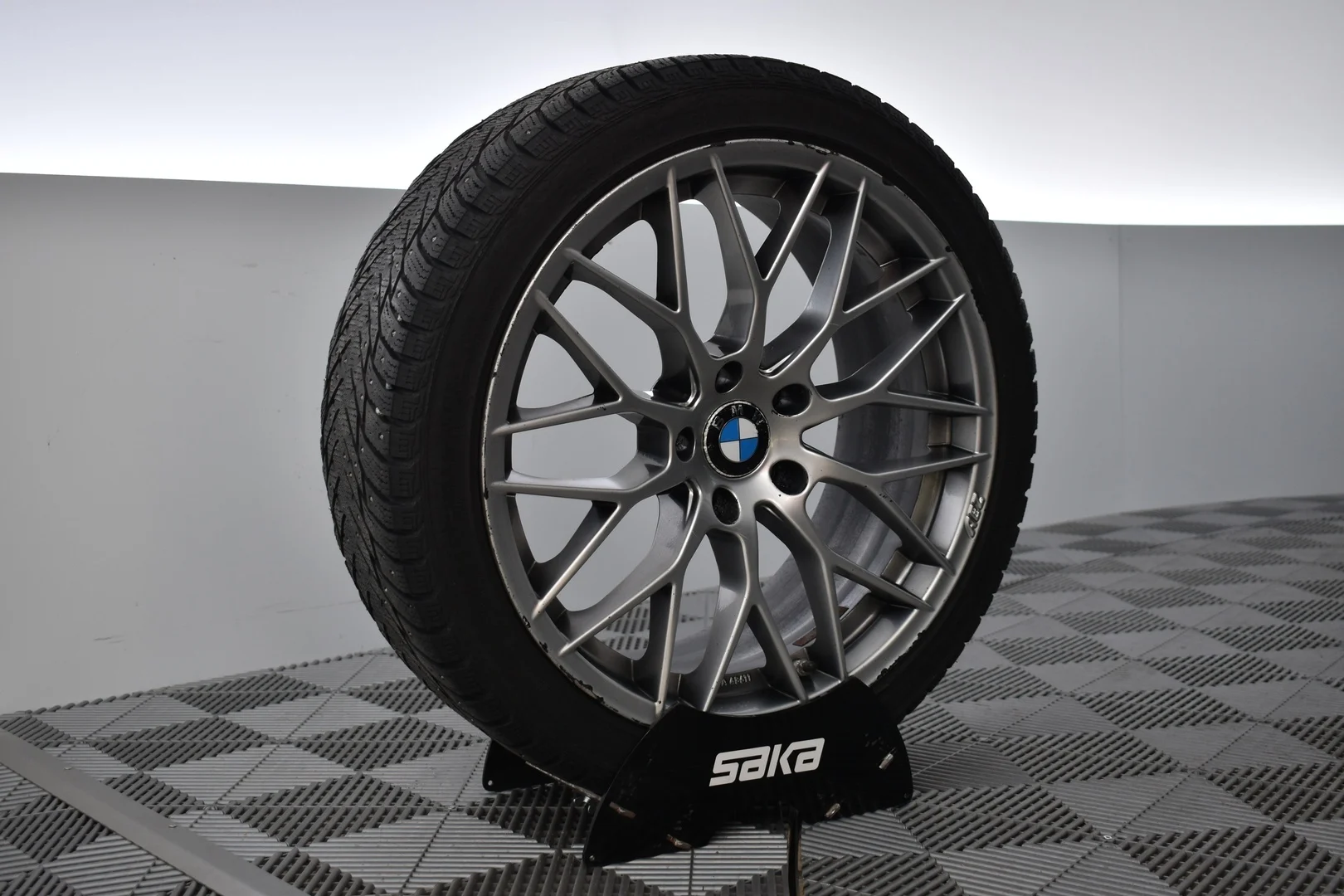 Car Image - 5uBizTbCeM5XzR7pkp2aJl