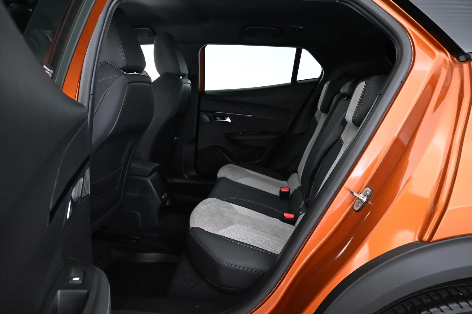Car Image - 3NSe5hcM9E86Ptuhd0lJMZ