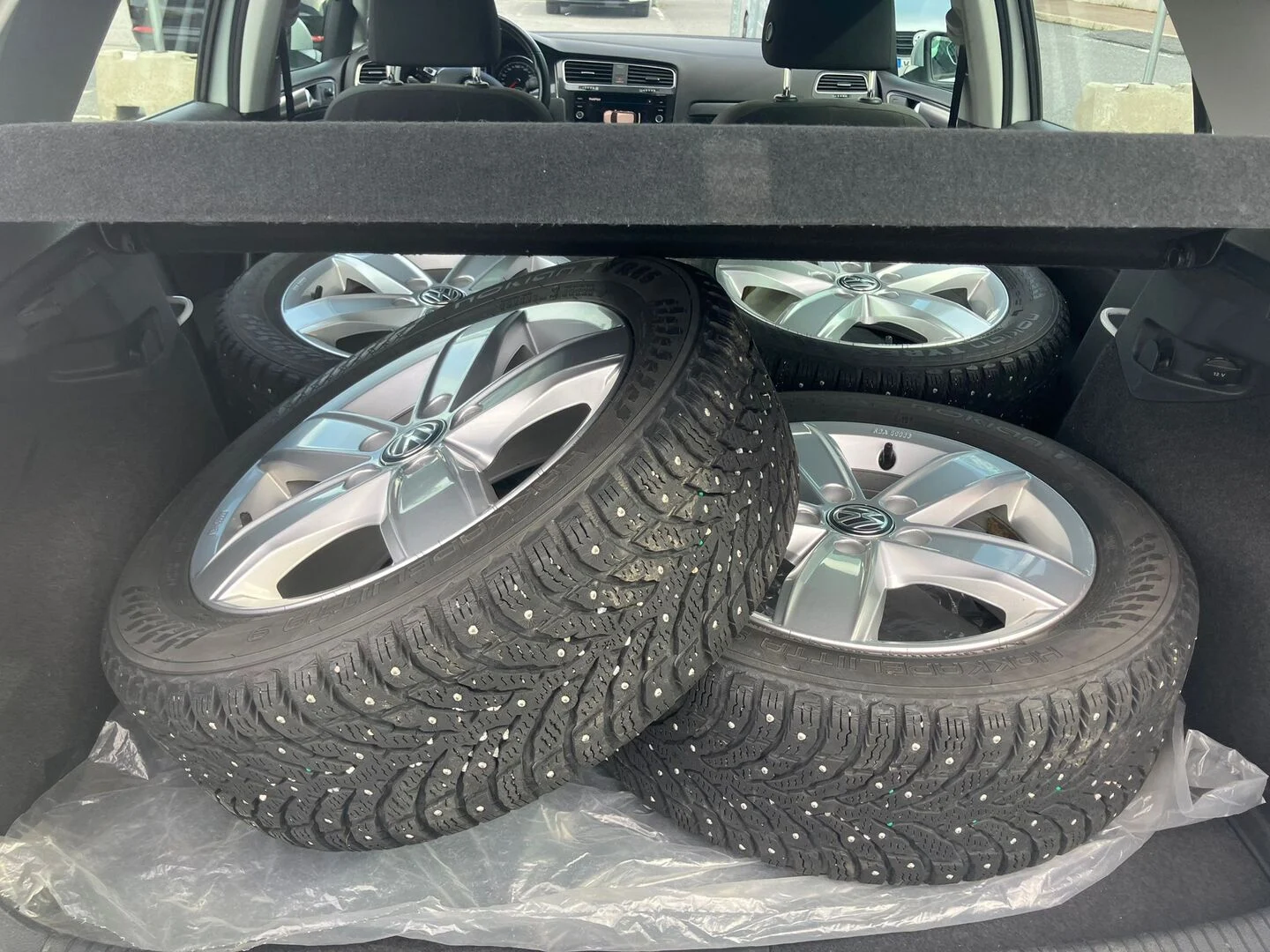 Car Image - 3RA9bmdW7s98Ks6K9aG9mZ
