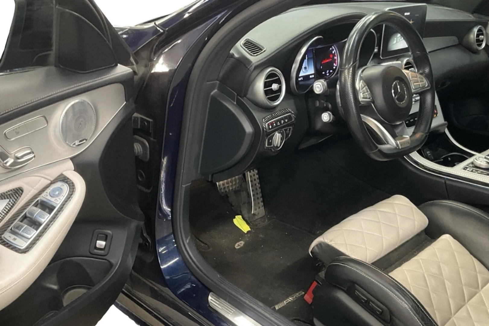 Car Image - 5luTg6weZKijlgOq47qtJN