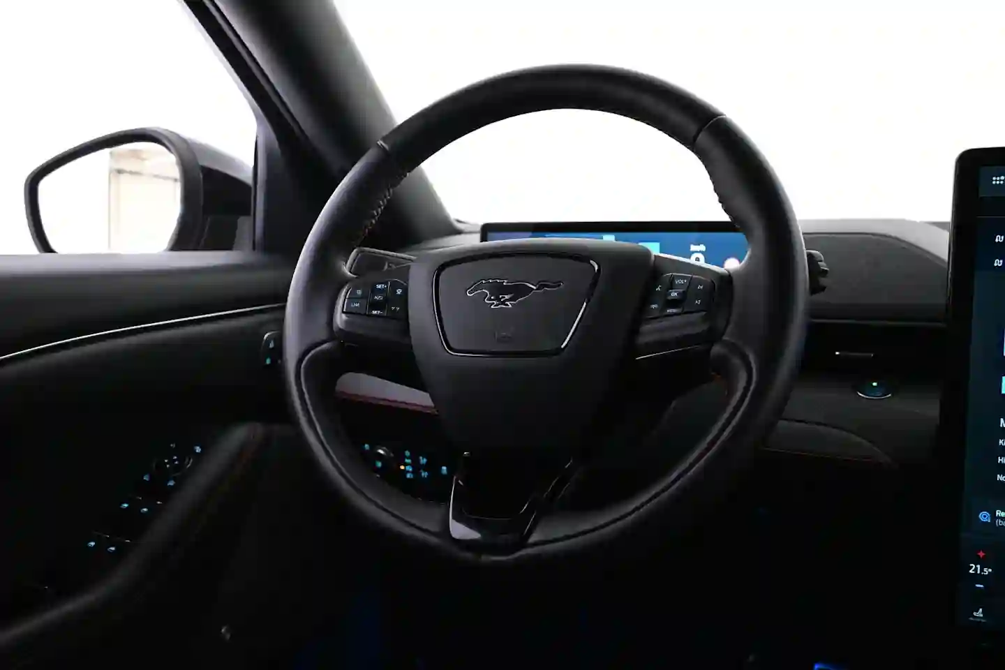 Car Image - 4zA7tEvwSKpkFQXort8TYC