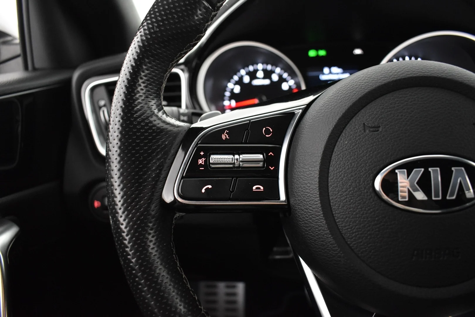 Car Image - bz9qU3IbCivvjN5XZdZHR