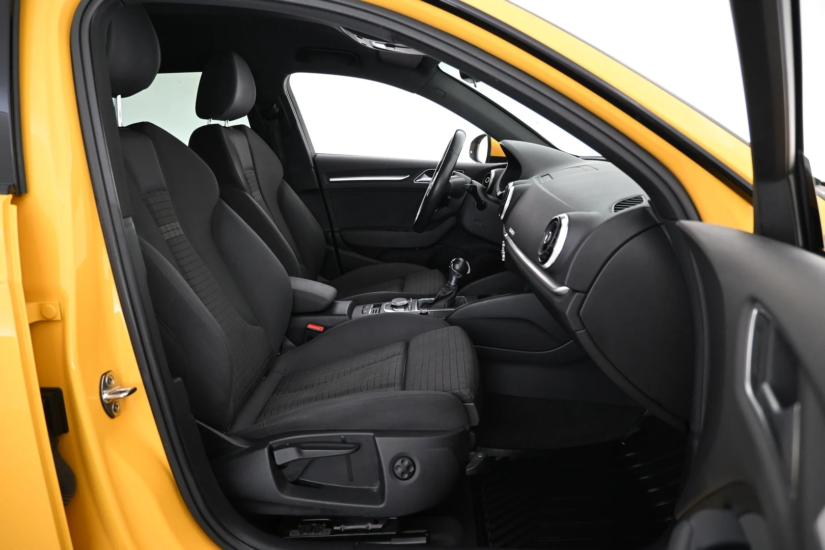 Car Image - UgwMkp91d8NHp1SpTRZaj