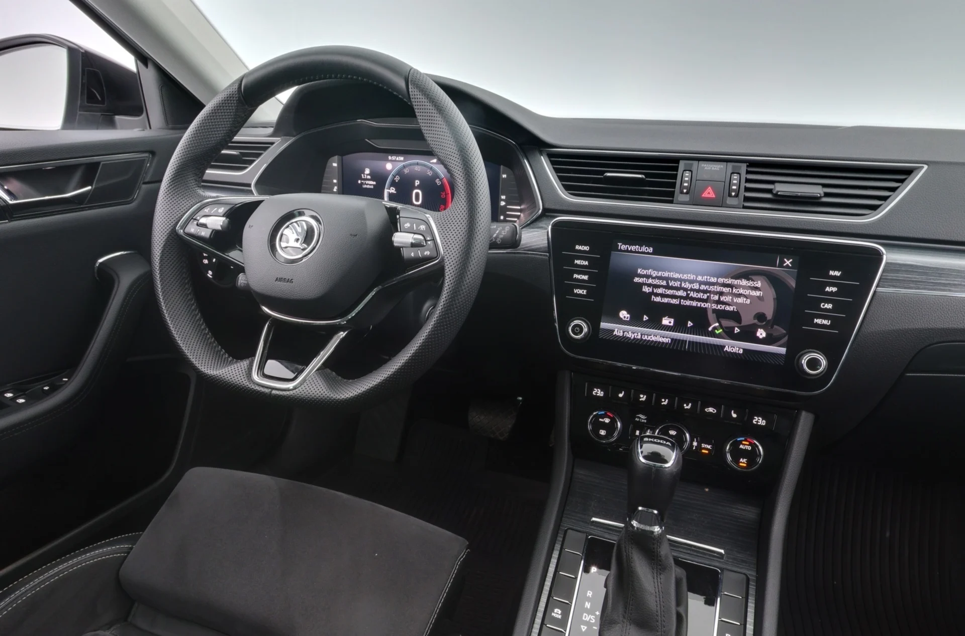 Car Image - Pwitx3Zqt6vrQSTGVYUG8
