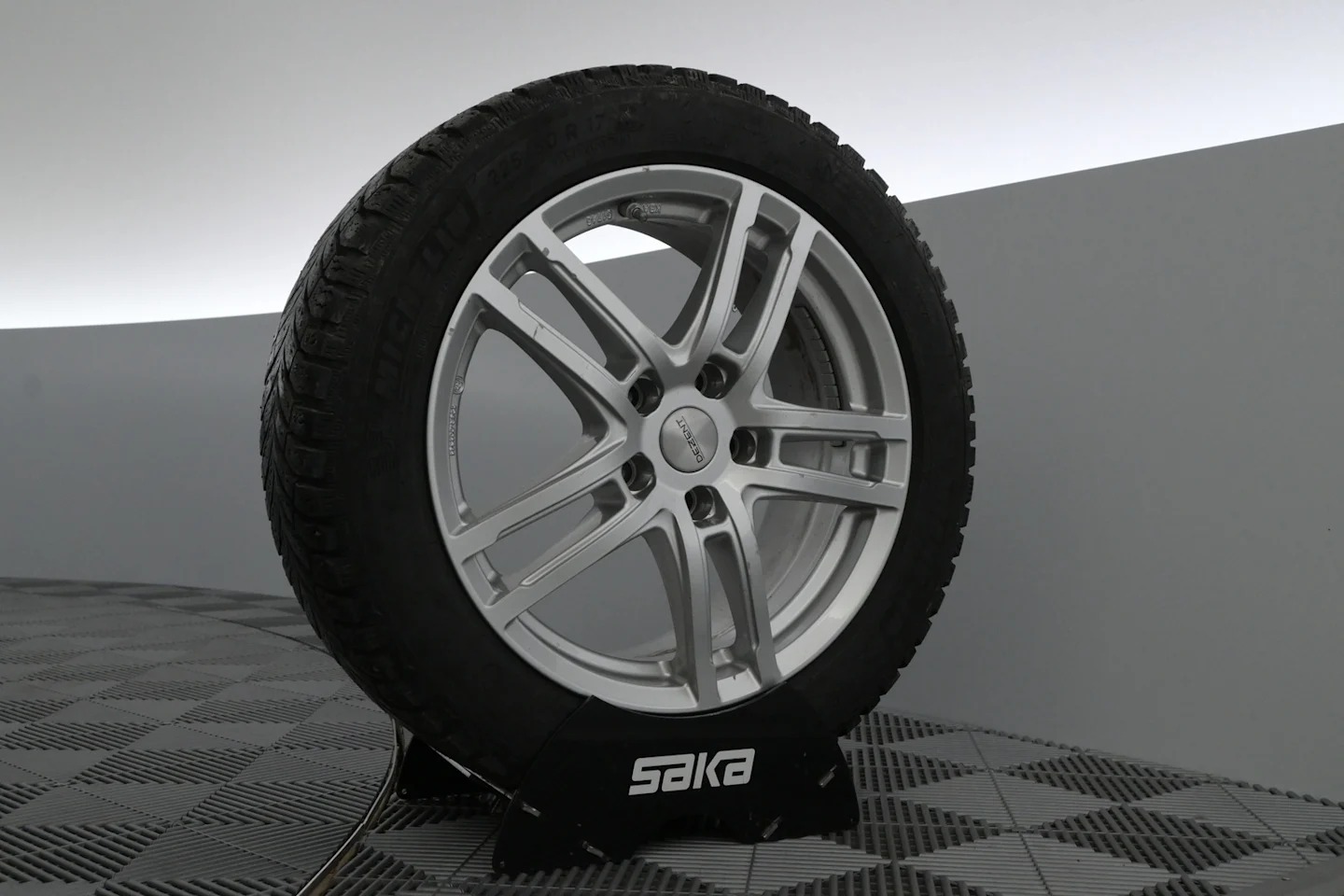 Car Image - 2yJERwbxyWITArISgBeMBa