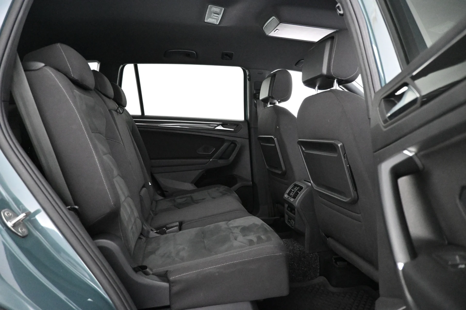 Car Image - 2rKD59vqn5oxNXq1qvcZZr