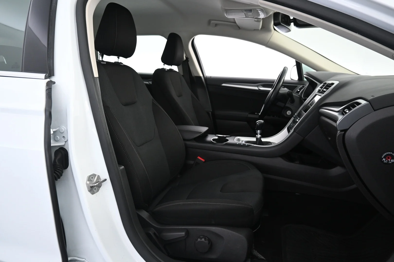 Car Image - 4fc0iPbRyAx8ZfQMAq1U3i