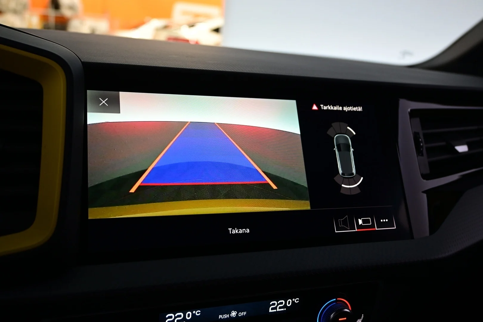 Car Image - 51eB5mtOgWJ9s4g7MCMm66